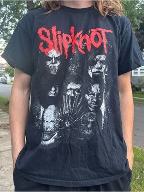 LG Black Slipknot Graphic Tee with Red Logo